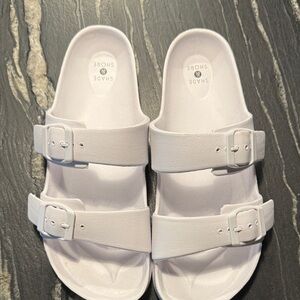 Shade & Shore White Sandals